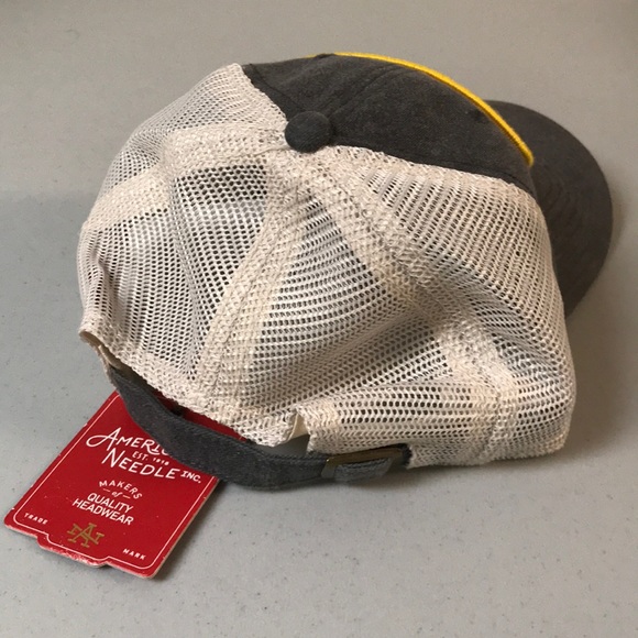 Boston Bruins Hat - Picture 4 of 5